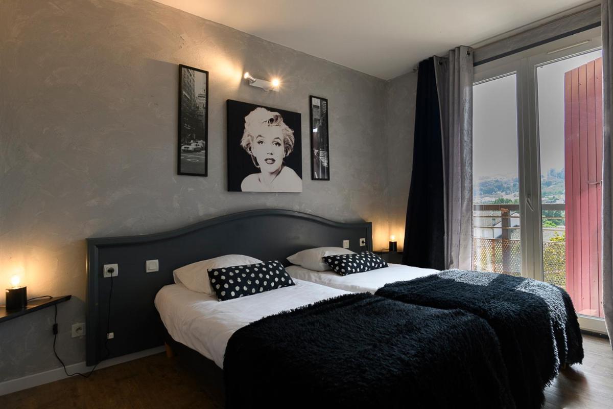 Logis Hotel Restaurant Le Castel Fleuri Saint-Jean-en-Royans Eksteriør bilde