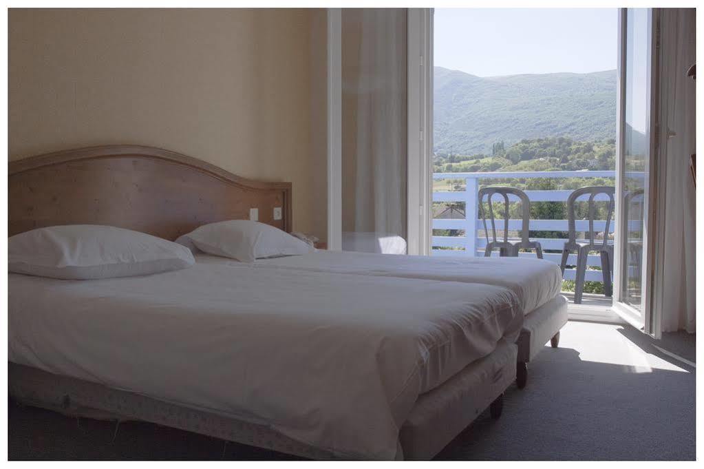 Logis Hotel Restaurant Le Castel Fleuri Saint-Jean-en-Royans Eksteriør bilde