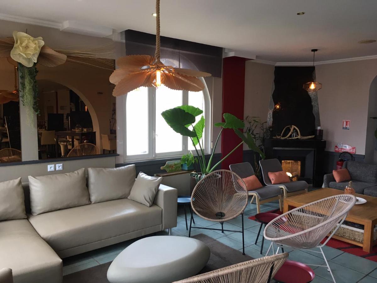 Logis Hotel Restaurant Le Castel Fleuri Saint-Jean-en-Royans Eksteriør bilde